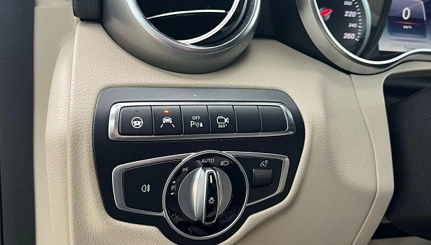 Mercedes-Benz GLC 250 d 4MATIC Внедорожник Особая серия (204 л.с.) фото 12
