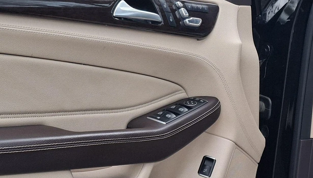 Mercedes-Benz GLE 350 d 4MATIC Внедорожник Особая серия (249 л.с.) фото 16