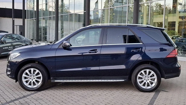 Mercedes-Benz GLE 300 4MATIC Внедорожник Особая серия (249 л.с.) фото 3