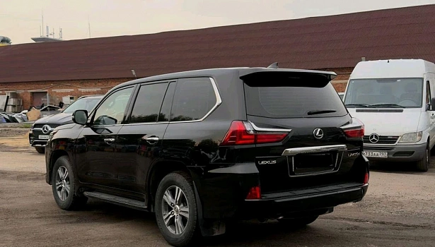 Lexus LX 4.5d 4WD Внедорожник Black Vision (272 л.с.) фото 3