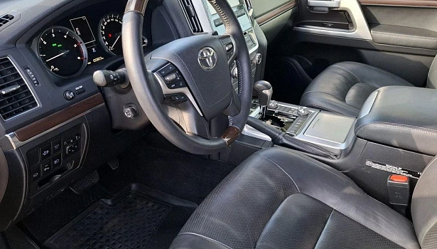 Toyota Land Cruiser 4.5d 4WD Внедорожник Люкс Safety (5 мест) (249 л.с.) фото 9