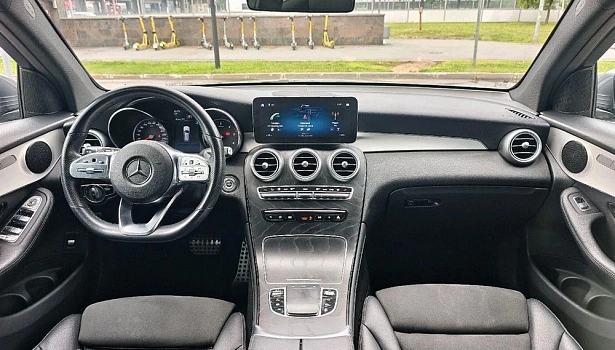 Mercedes-Benz GLC 300 d 4MATIC Внедорожник Sport (245 л.с.) фото 9