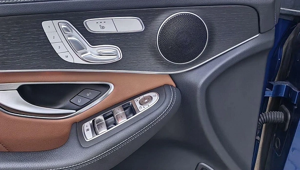 Mercedes-Benz GLC 300 d 4MATIC Внедорожник Sport (245 л.с.) фото 30