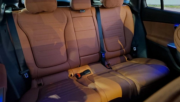 Mercedes-Benz GLC 2.0 4MATIC Внедорожник (258 л.с.) фото 12