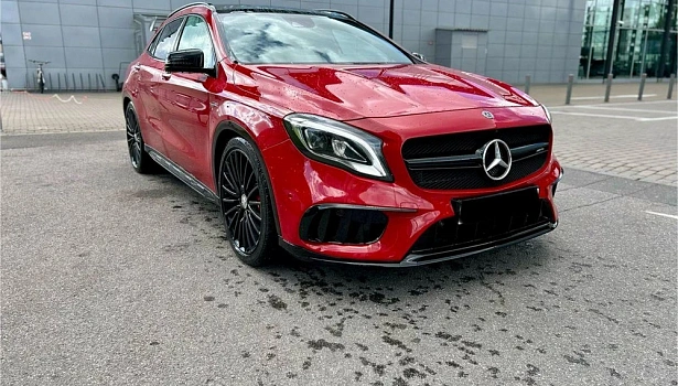 Mercedes-Benz AMG GLA 45 4MATIC Внедорожник Особая серия (381 л.с.) фото 21