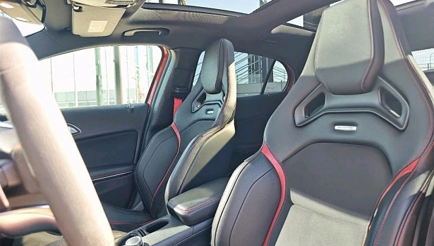 Mercedes-Benz AMG GLA 45 4MATIC Внедорожник Особая серия (381 л.с.) фото 15