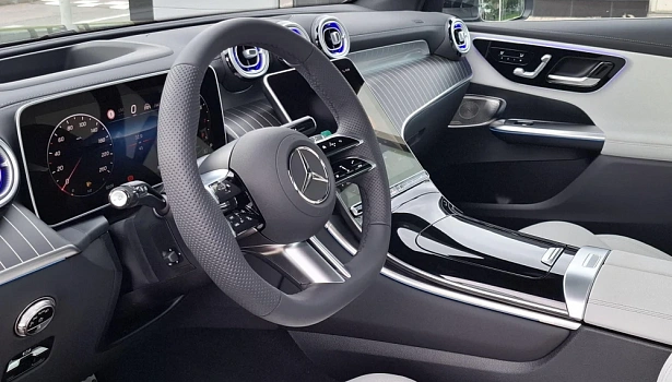 Mercedes-Benz GLC 2.0 4MATIC Внедорожник (258 л.с.) фото 11