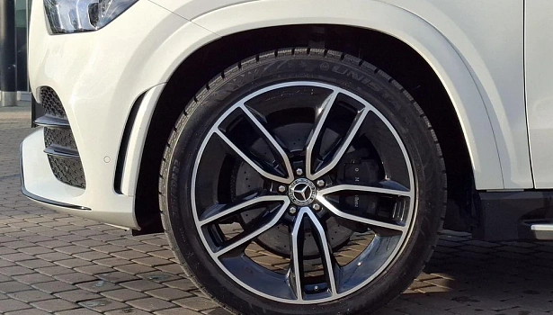 Mercedes-Benz GLE 350 d 4MATIC Внедорожник (272 л.с.) фото 18