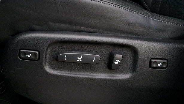 Lexus LX 5.7 4WD Внедорожник Black Vision (367 л.с.) фото 17