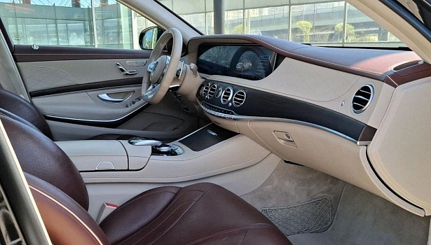 Mercedes-Benz S 560 4MATIC Седан (469 л.с.) фото 10