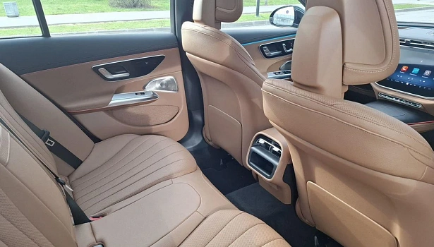 Mercedes-Benz E 2.0 4MATIC Седан E 300 4MATIC (258 л.с.) фото 25
