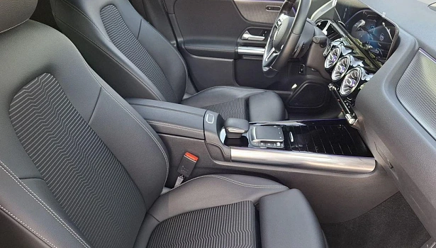 Mercedes-Benz GLA 200 Внедорожник Progressive (150 л.с.) фото 12