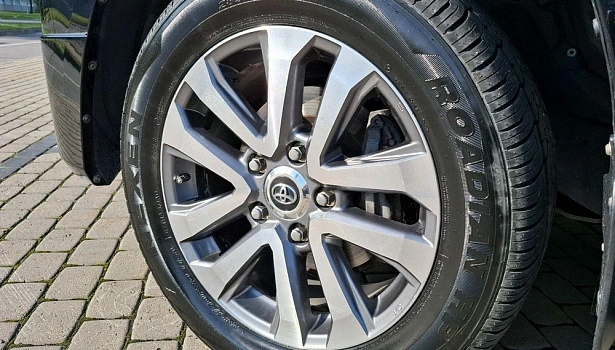 Toyota Land Cruiser 4.5d 4WD Внедорожник Люкс Safety (5 мест) (249 л.с.) фото 14