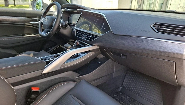 Geely Tugella 2.0 4WD Внедорожник Luxury (200 л.с.) фото 9