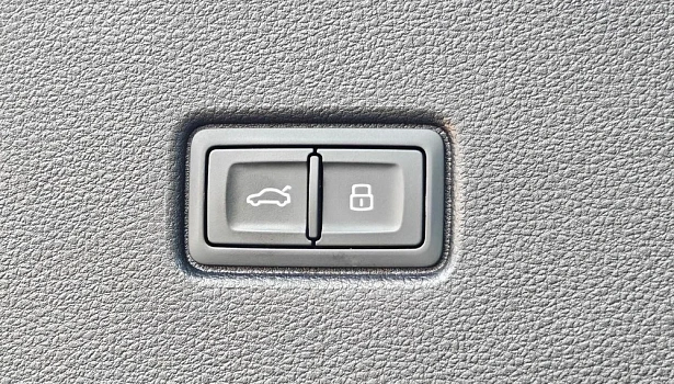 Audi Q5 Sportback 2.0 4WD Внедорожник Design (249 л.с.) фото 24