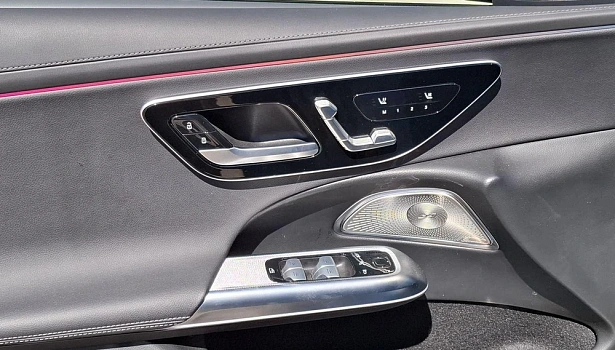 Mercedes-Benz E 2.0d 4MATIC Седан (197 л.с.) фото 19