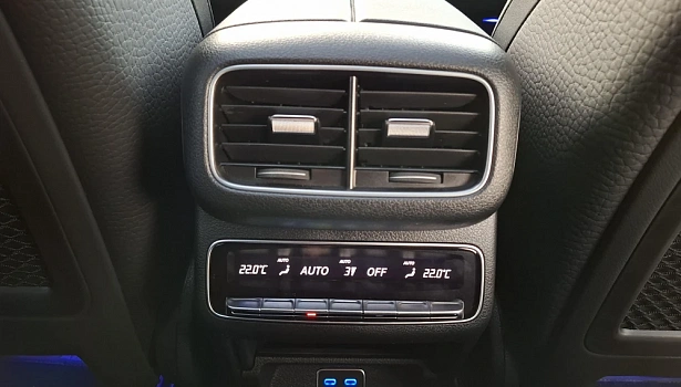 Mercedes-Benz GLE 300 d 4MATIC Внедорожник (269 л.с.) фото 31