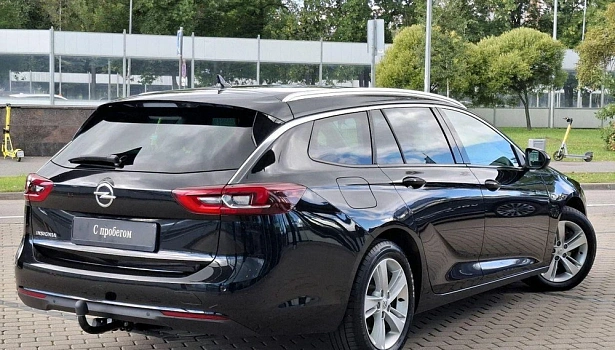 Opel Insignia 2.0d 4WD Универсал (170 л.с.) фото 6