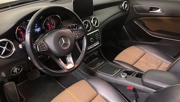 Mercedes-Benz GLA 200 Внедорожник Особая серия (150 л.с.) фото 10