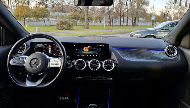 Mercedes-Benz GLA 200 4MATIC Внедорожник Sport (150 л.с.) фото 9