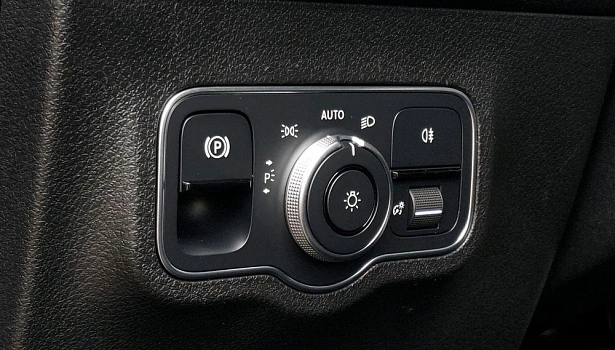 Mercedes-Benz GLB 200 4MATIC Внедорожник Sport (150 л.с.) фото 13