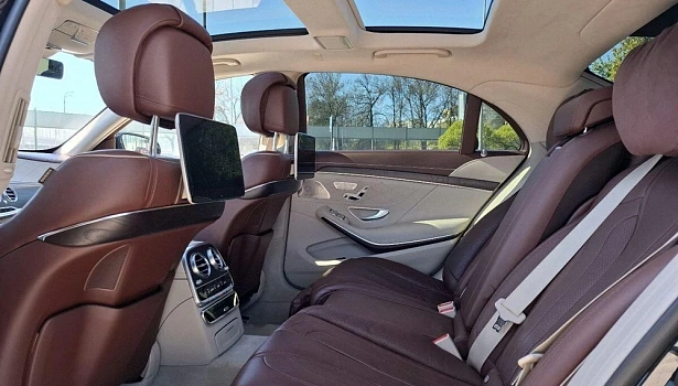Mercedes-Benz S 560 4MATIC Седан (469 л.с.) фото 14
