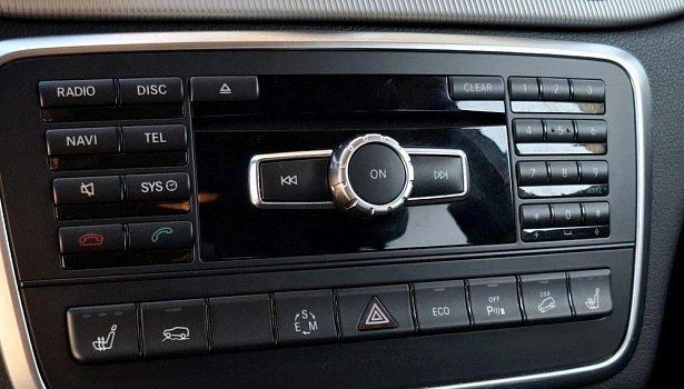 Mercedes-Benz GLA 250 4MATIC Внедорожник Особая серия (211 л.с.) фото 19