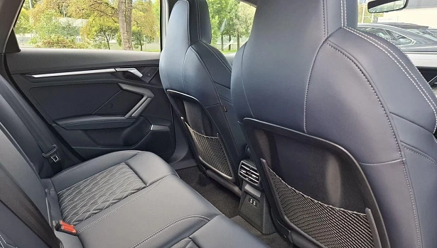 Audi A3 1.5 4WD Хэтчбек (160 л.с.) фото 14
