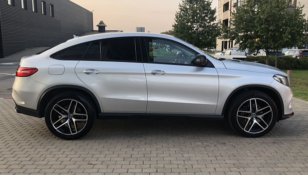 Mercedes-Benz GLE 350 d 4MATIC Внедорожник (258 л.с.) фото 7