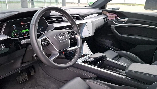 Audi e-tron Electro 4WD Внедорожник Exclusive (230 кВт) фото 10