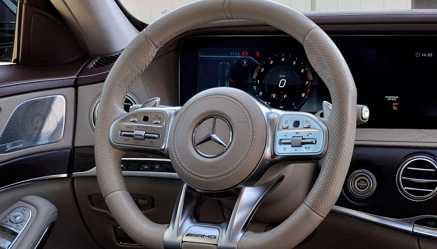 Mercedes-Benz S 560 4MATIC Седан (469 л.с.) фото 31