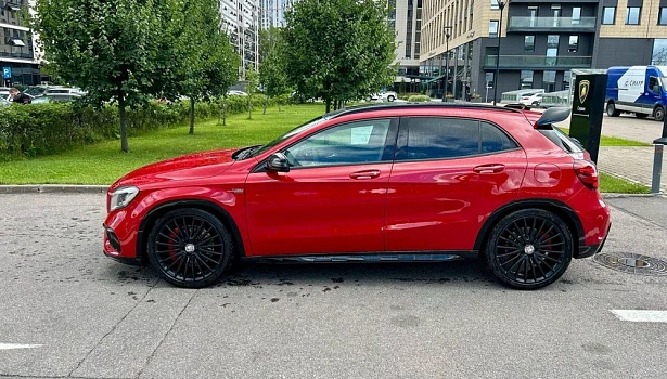Mercedes-Benz AMG GLA 45 4MATIC Внедорожник Особая серия (381 л.с.) фото 22