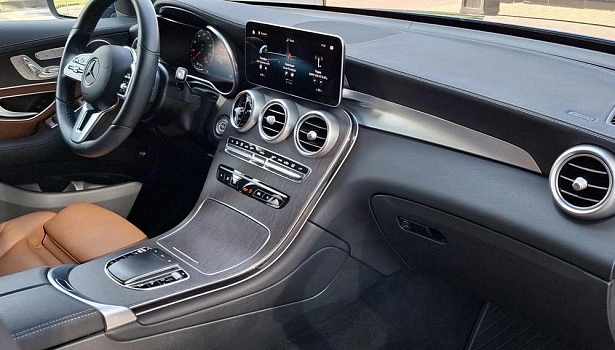 Mercedes-Benz GLC 300 d 4MATIC Внедорожник Sport (245 л.с.) фото 23