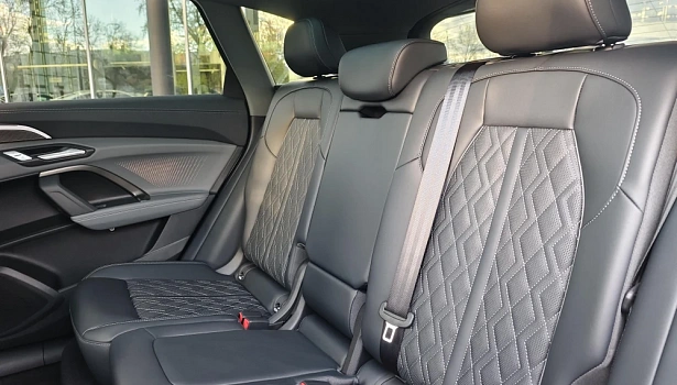 Audi Q5 2.0 4WD Внедорожник 40 TFSI Quattro (204 л.с.) фото 12