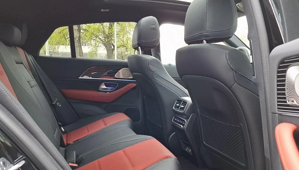 Mercedes-Benz GLE 300 d 4MATIC Внедорожник (269 л.с.) фото 14