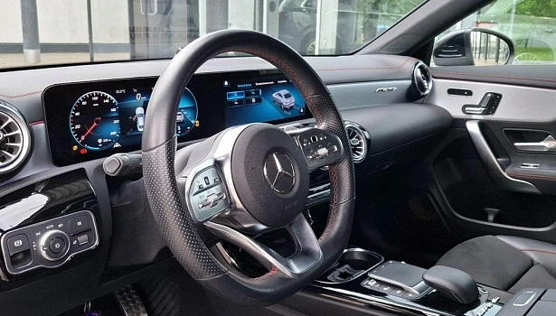 Mercedes-Benz CLA 250 4MATIC Купе Sport (224 л.с.) фото 10