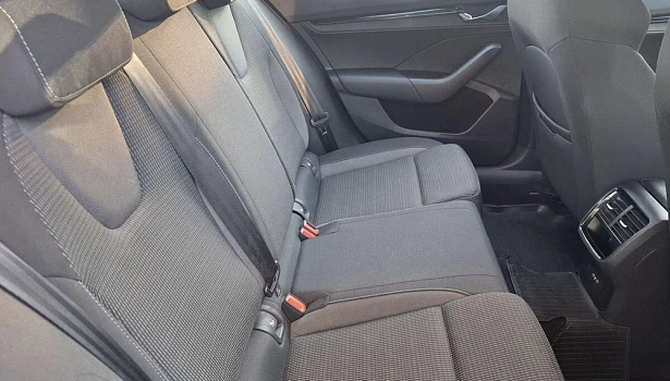 Skoda Octavia 1.4 4WD Лифтбек Active Plus (150 л.с.) фото 22