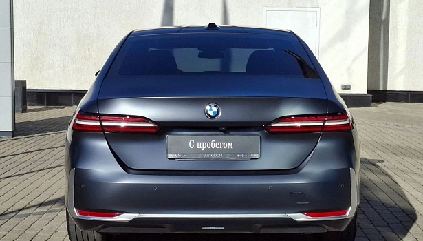 BMW 5 серии 2.0 4WD Седан M Sport (258 л.с.) фото 8