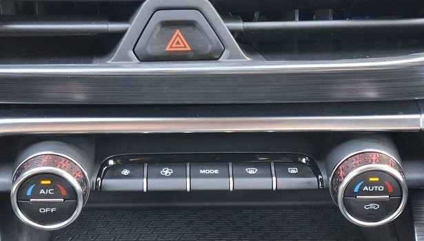 Geely Tugella 2.0 4WD Внедорожник Luxury (200 л.с.) фото 21