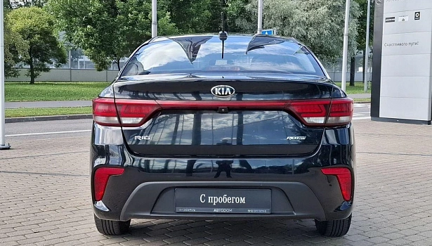 Kia Rio 1.6 4WD Седан Comfort (123 л.с.) фото 8