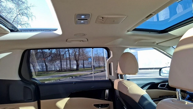 Kia Carnival 2.2 CDI 4WD Минивэн Prestige (199 л.с.) фото 32
