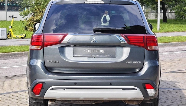 Mitsubishi Outlander 2.0 4WD Внедорожник Inform (146 л.с.) фото 8