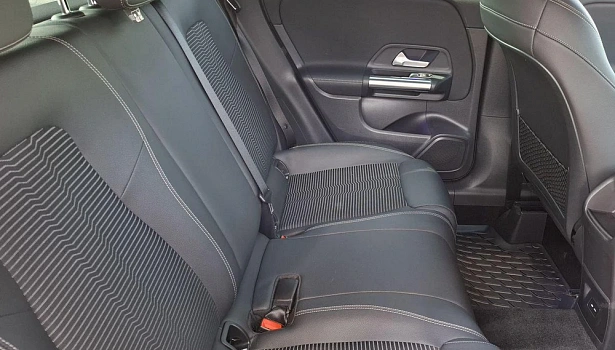 Mercedes-Benz GLA 200 Внедорожник Progressive (150 л.с.) фото 14