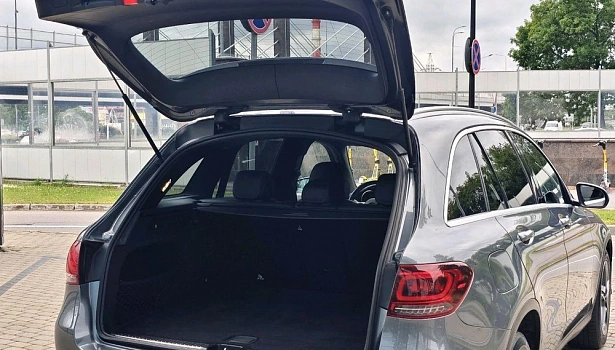 Mercedes-Benz GLC 300 d 4MATIC Внедорожник Sport (245 л.с.) фото 16
