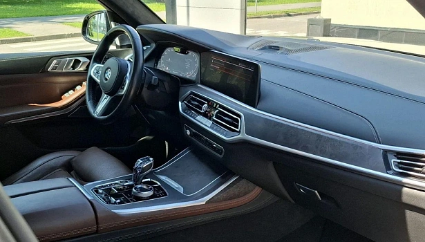 BMW X7 3.0d 4WD Внедорожник (400 л.с.) фото 11