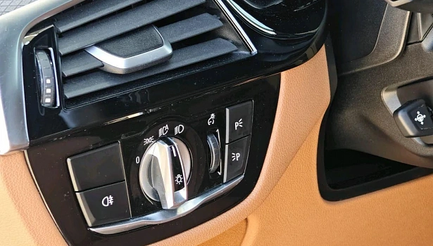 BMW 6 серии 630 4WD Лифтбек (249 л.с.) фото 22