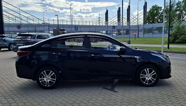 Kia Rio 1.6 4WD Седан Comfort (123 л.с.) фото 7