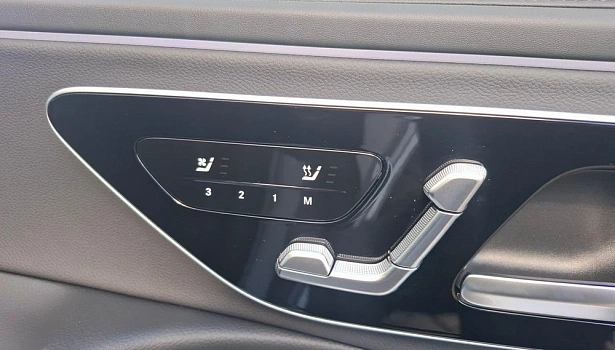 Mercedes-Benz E 2.0d 4MATIC Седан (197 л.с.) фото 24
