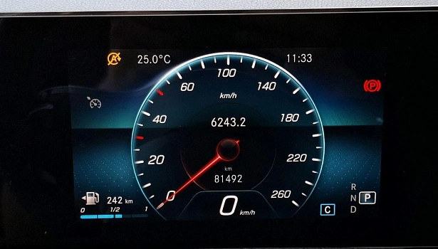 Mercedes-Benz GLB 200 4MATIC Внедорожник Sport (150 л.с.) фото 18