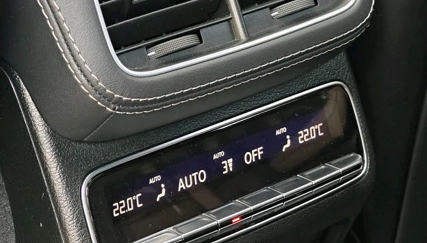 Mercedes-Benz AMG GLE 63 4MATIC Внедорожник (612 л.с.) фото 22